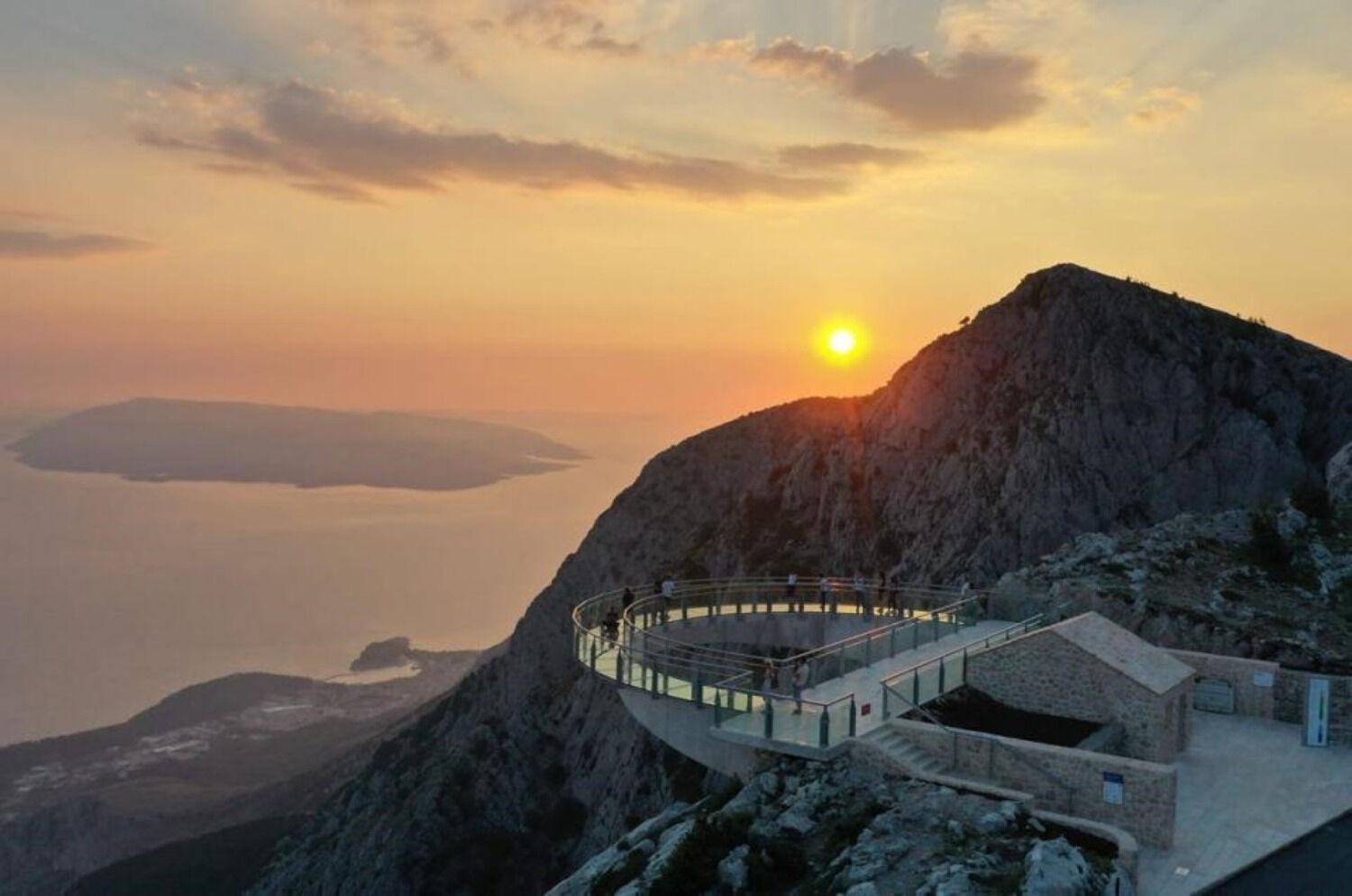 Apartments Mari - 40M From The Beach Makarska Bagian luar foto